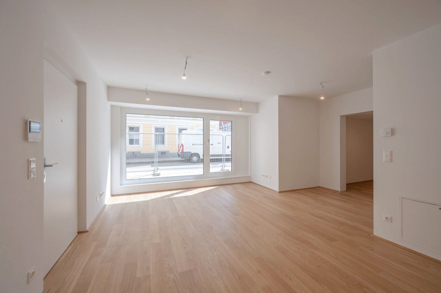 35m² Commercial property in Rudolfsheim-Funfhaus, Austria No. 237125