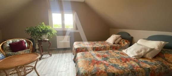 4 Schlafzimmer Haus in Vineuil, France, Nr. 77665 10