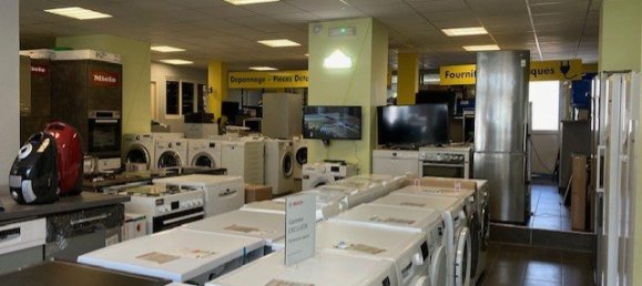 350m² Building in Saint-Pierre-des-Corps, France No. 255374 2