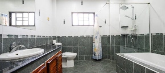 6 chambres house à louer à Pattaya, Chonburi, Eastern Thailand, Thailand № 12694 25
