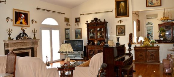 7 bedrooms Villa in Koropi, Greece No. 6633 3