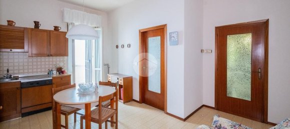 4 bedrooms Villa in Curtatone, Italy No. 363384 10