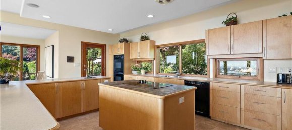 3 Schlafzimmer Haus in British Columbia, Canada, Nr. 1114 12