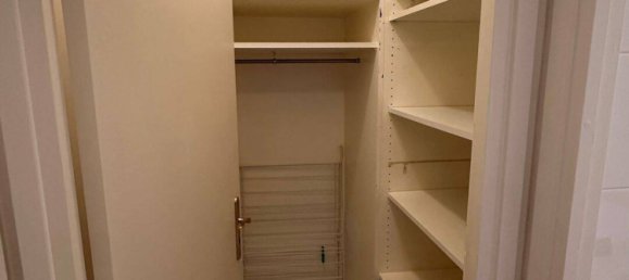 Studio in Neuilly-sur-Seine, France, Nr. 331521 11