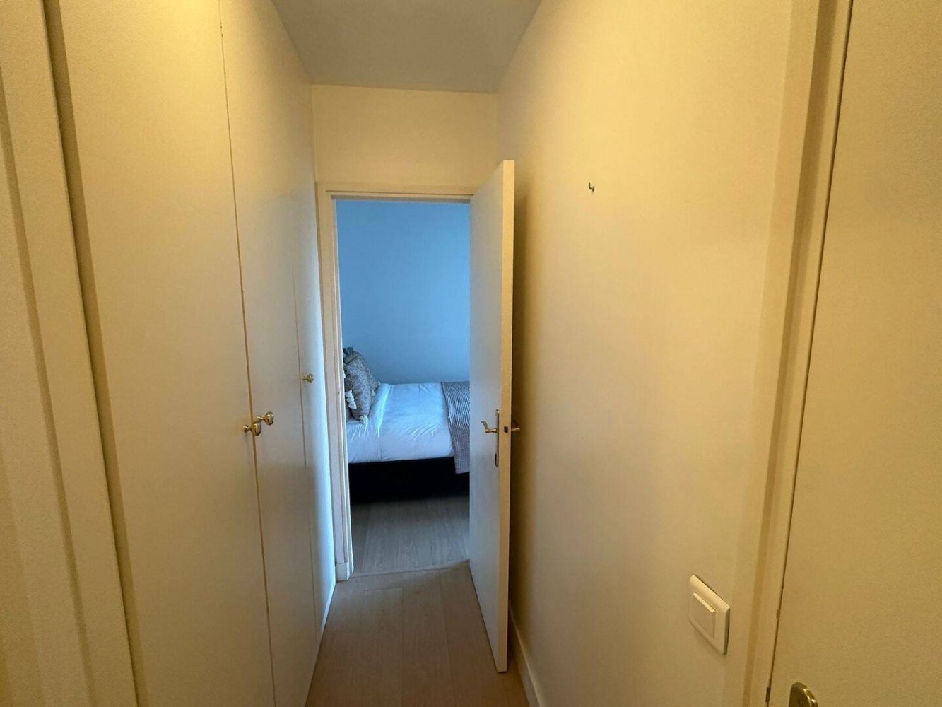 Studio in Neuilly-sur-Seine, France, Nr. 331521