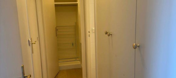 Studio in Neuilly-sur-Seine, France, Nr. 331521 10