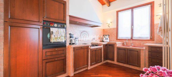 2 bedrooms Penthouse in Anzola dell'Emilia, Italy No. 334238 15