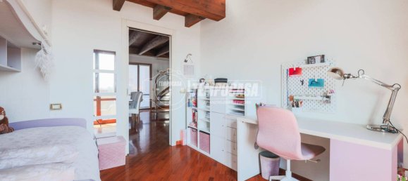 2 bedrooms Penthouse in Anzola dell'Emilia, Italy No. 334238 4