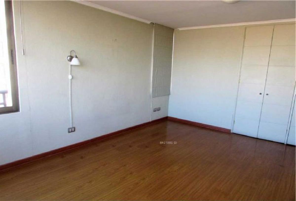 3 bedrooms Apartment in Santiago, Chile No. 3838