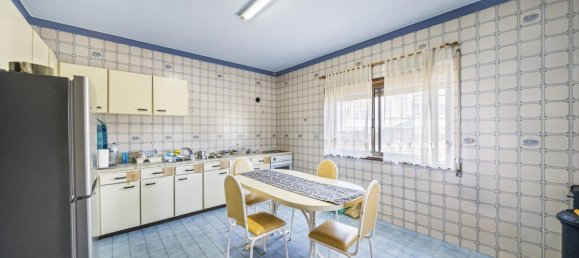 4 bedrooms House in Vila Nova de Gaia, Portugal No. 6989 5