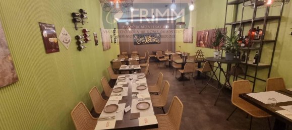 100m² Commercial property in Rome, Italy No. 381595 6