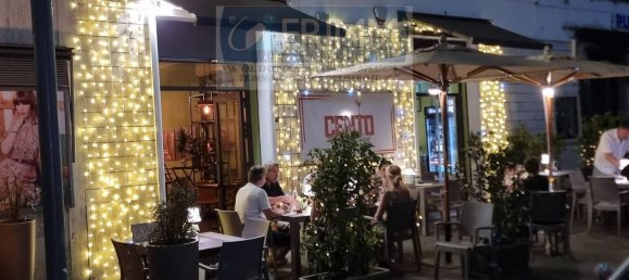 100m² Commercial property in Rome, Italy No. 381595 2