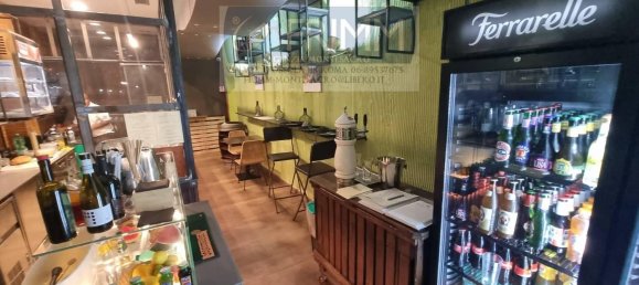 100m² Commercial property in Rome, Italy No. 381595 10