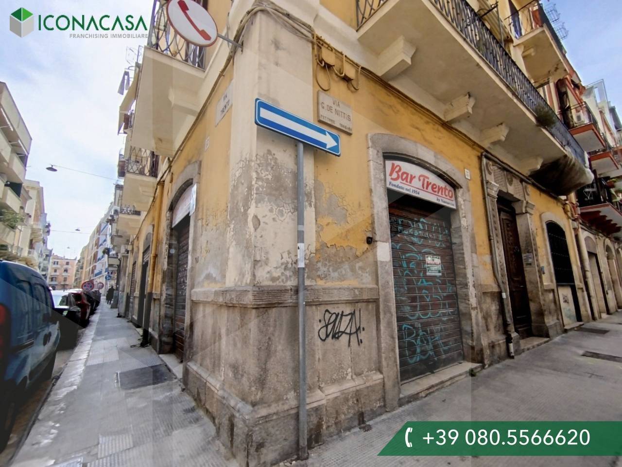 1-salle Propriété commerciale à Bari, Italy No. 32440