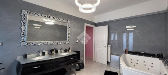 7 غرف نوم فيلا في Genzano di Roma, Italy رقم 342201 41