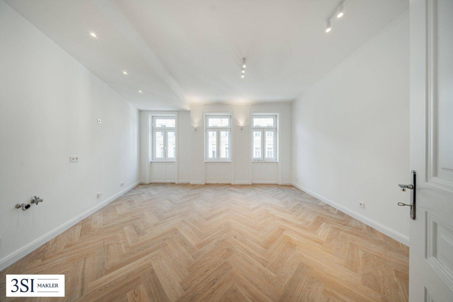 3 rooms Apartment in Rudolfsheim-Funfhaus, Austria No. 43149
