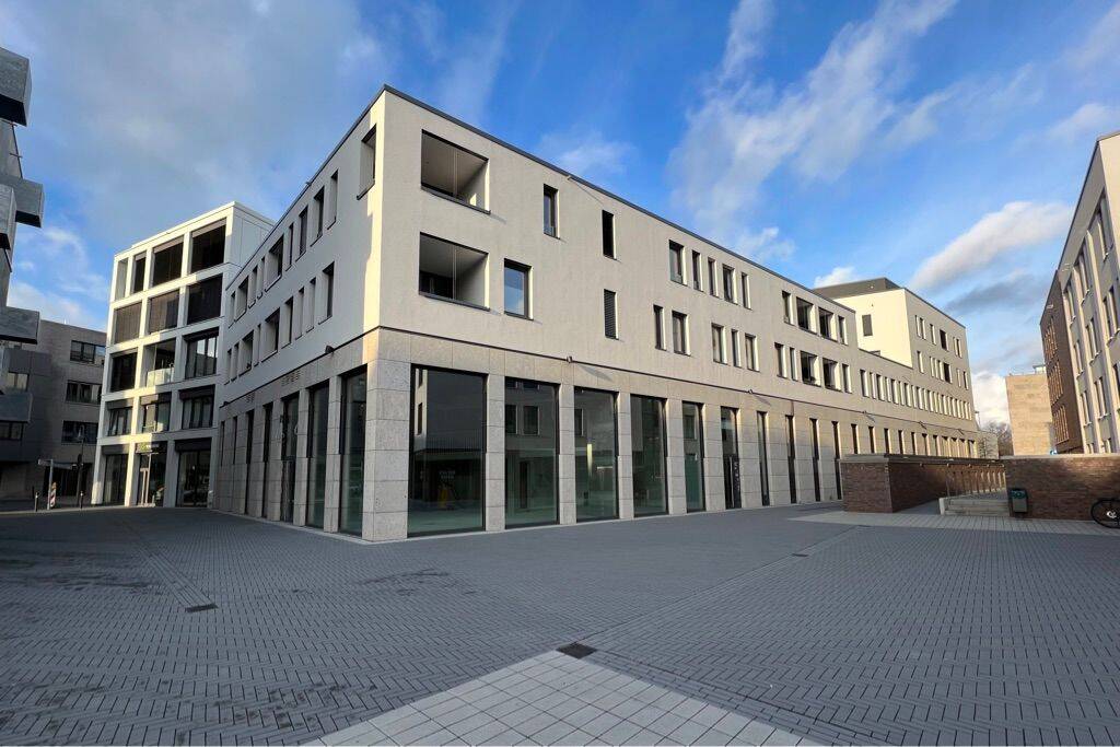 Oficina en Gutersloh, Germany 257 m² No. 297004