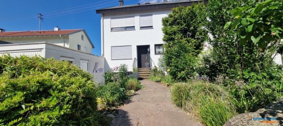 Adosado de 4 habitaciónes en Rems-Murr-Kreis, Germany No. 339486 3