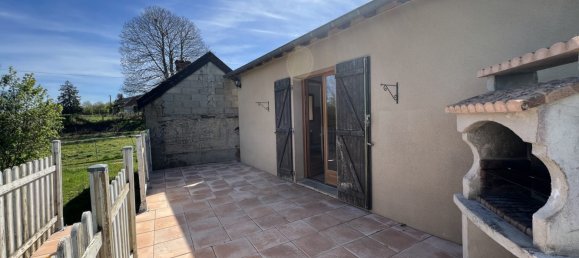 4 غرف نوم منزل في Saint-Priest-la-Marche, France رقم 57680 21