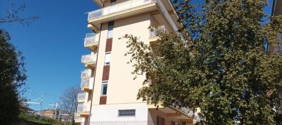 Apartamento de 5 divisões em Isernia, Italy N.º 29121 25