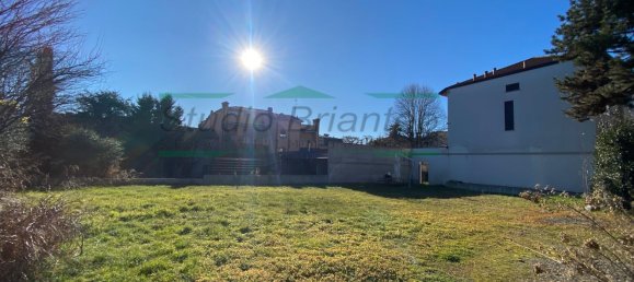  Land in Figino Serenza, Italy No. 362346 2
