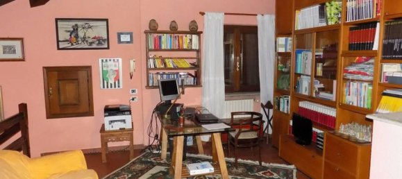 20 Schlafzimmer Haus in Arona, Italy, Nr. 372360 2