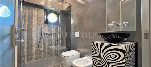 Вилла с 3 комнатами в Сирмионе, Италия № 79986 2