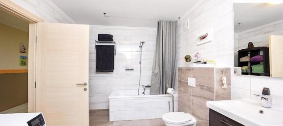 Квартира с 3 спальнями в Винер Нойштадт, Австрия № 218363 3