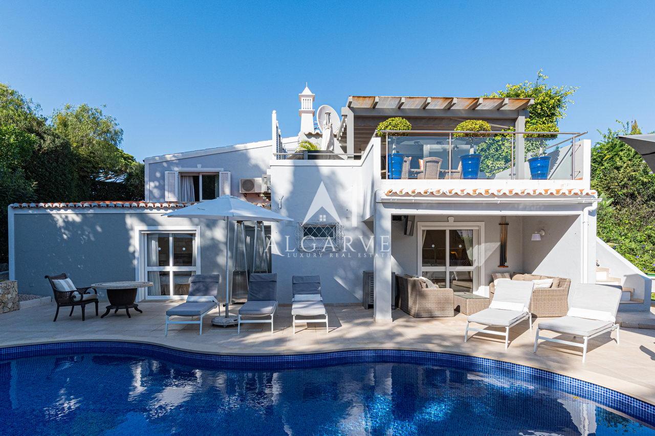 4 Schlafzimmer Villa in Almancil, Portugal, Nr. 131785