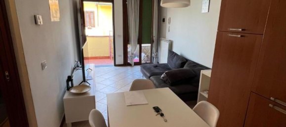 4 bedrooms Apartment in Ponsacco, Italy No. 331679 8