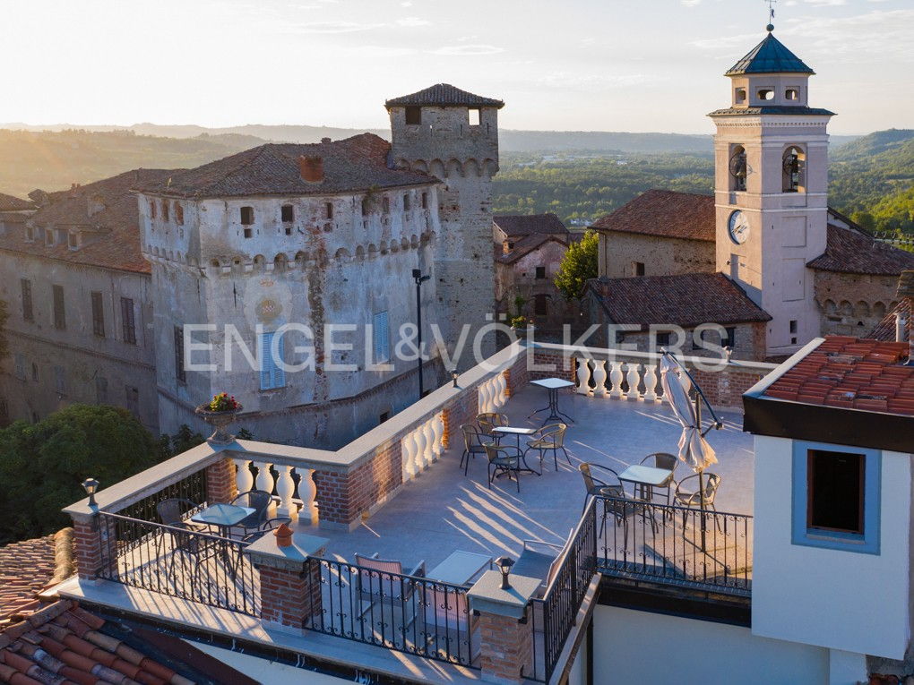 7 Schlafzimmer Gewerbliche Immobilie in Lerma, Italy, Nr. 127329