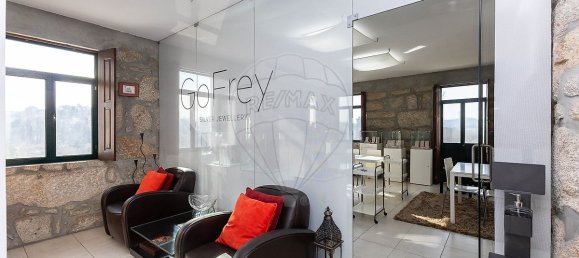 7 bedrooms House in Porto, Portugal No. 188960 24