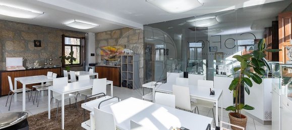 7 bedrooms House in Porto, Portugal No. 188960 29