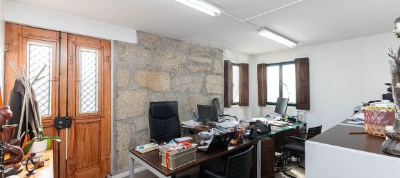 7 bedrooms House in Porto, Portugal No. 188960 12