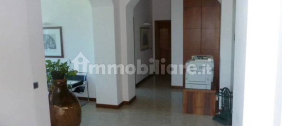 125m² Office in San Benedetto del Tronto, Italy No. 329149 8