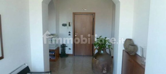 125m² Office in San Benedetto del Tronto, Italy No. 329149 6