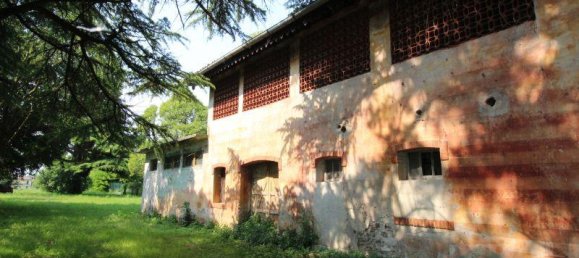 7غرفة بناية في Udine, Italy رقم 18146 5