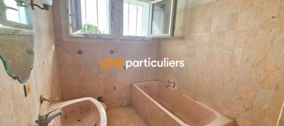 4 bedrooms House in Domats, France No. 364003 7