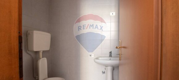 3-salle Appartement à Brescia, Italy No. 54285 2