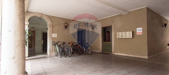 3-salle Appartement à Brescia, Italy No. 54285 8