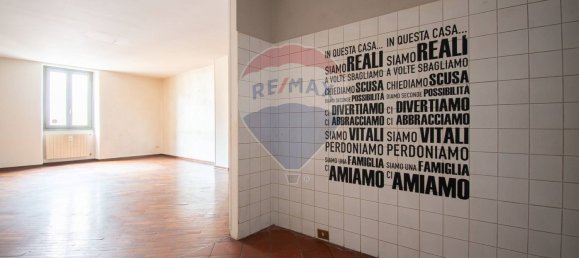 3-salle Appartement à Brescia, Italy No. 54285 19