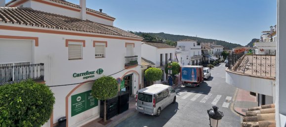 2 bedrooms Apartment in Benahavis, Spain No. 187541 14