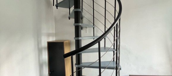 1 bedroom Duplex in Paris, France No. 332594 3