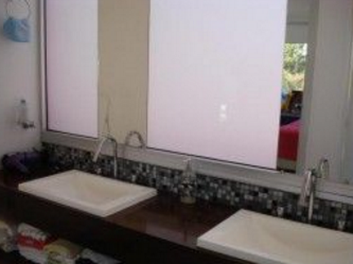 4 bedrooms House in Esteban Echeverria, Argentina No. 21225