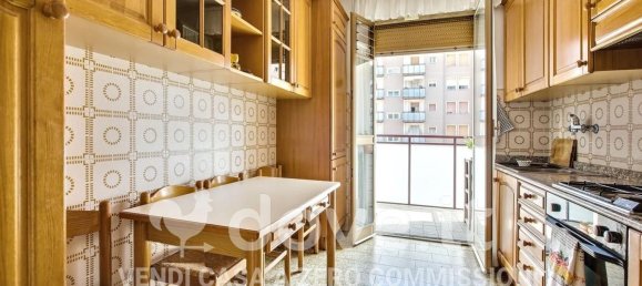 3 chambres Appartement à Milan, Italy No. 360164 7
