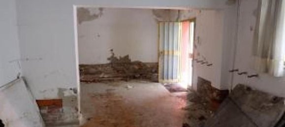 Studio in Pieve a Nievole, Italy No. 145563 6