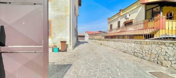 Вилла с 6 комнатами в Джульяно ин Кампанья, Италия № 41995 40