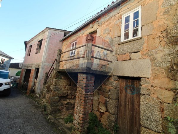 3 غرف نوم منزل في Tondela, Portugal رقم 23484