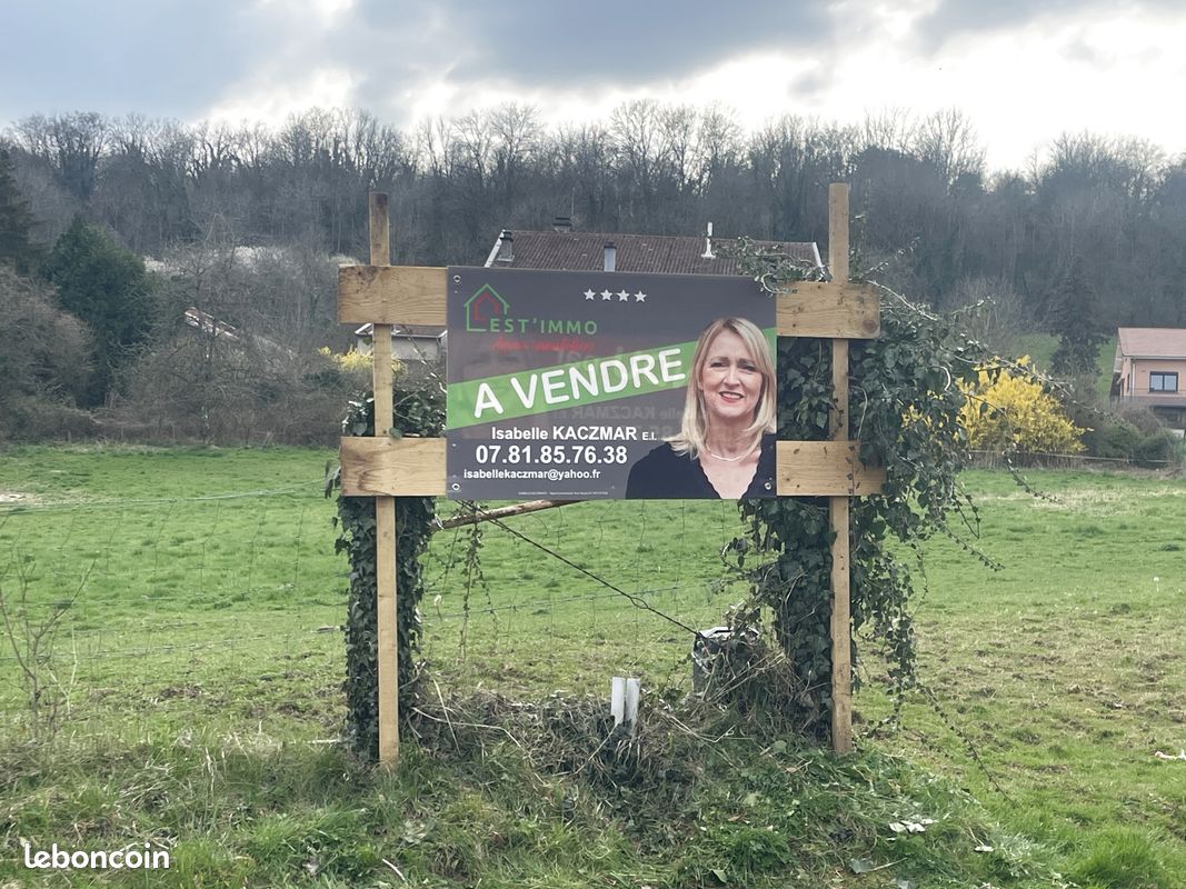 Земельный участок 1750м² в Везелиз, Франция № 88369