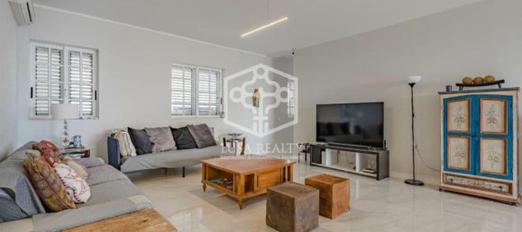 Villa de 9 dormitorios en Arona, Spain No. 16418 11